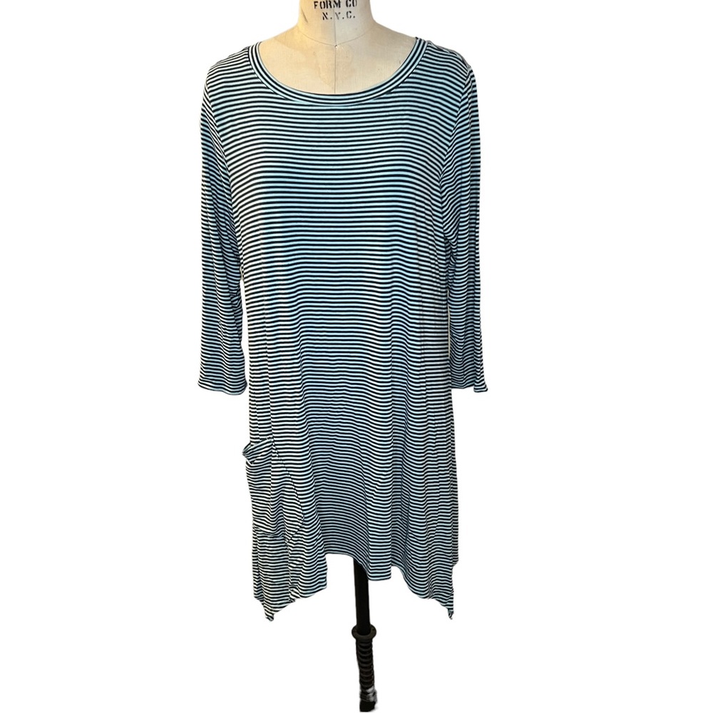 Cut Loose Knit Tunic With Sharkbite Hem, Aqua & Navy Stripe - Size L